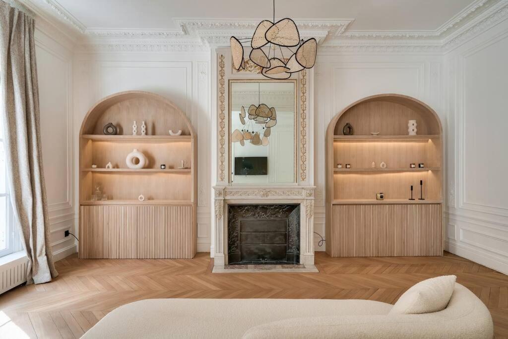 Appartement Superbe Haussmannien Aux Prestations Luxueuses