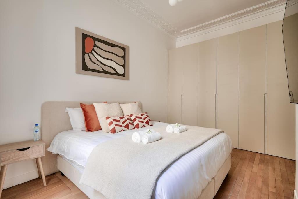Appartement Superbe Haussmannien Aux Prestations Luxueuses *