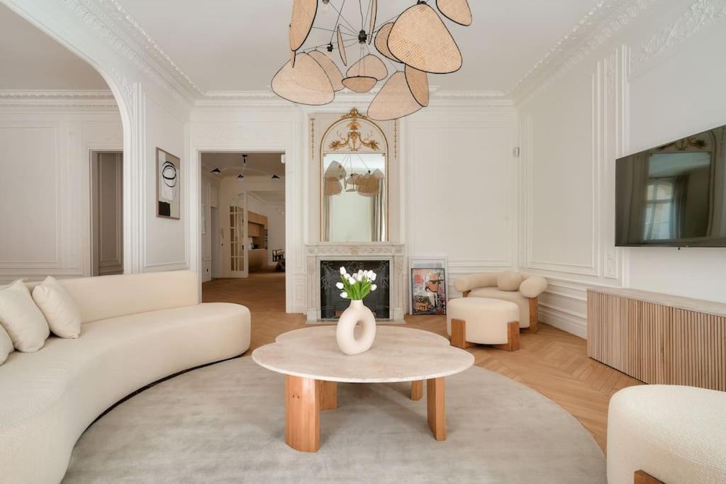 Superbe Haussmannien Aux Prestations Luxueuses Appartement Parijs